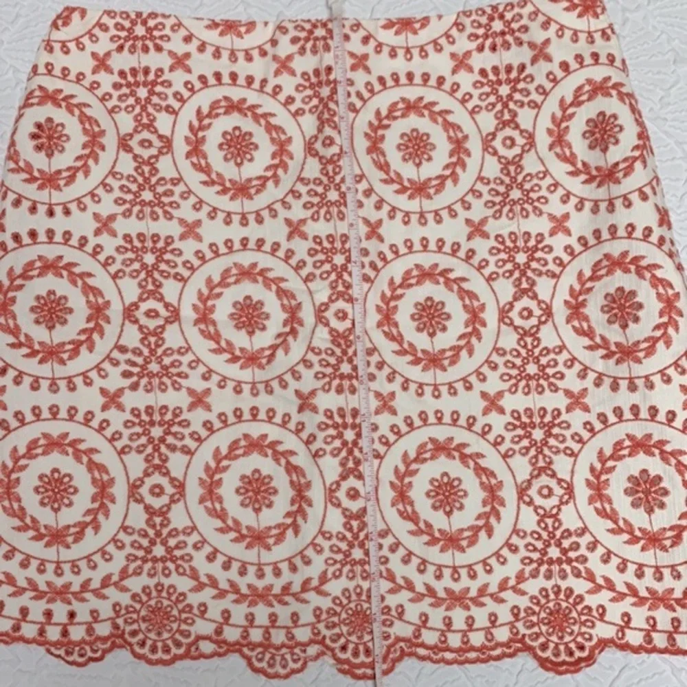 LOFT~Gooooorgeous Embroidered, Scalloped Skirt - Picture 7 of 10